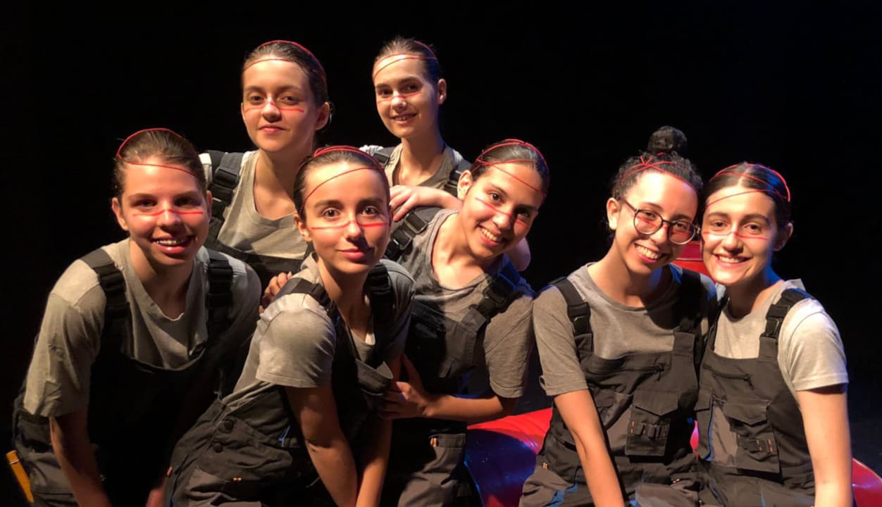 fabrica_matar_baleia